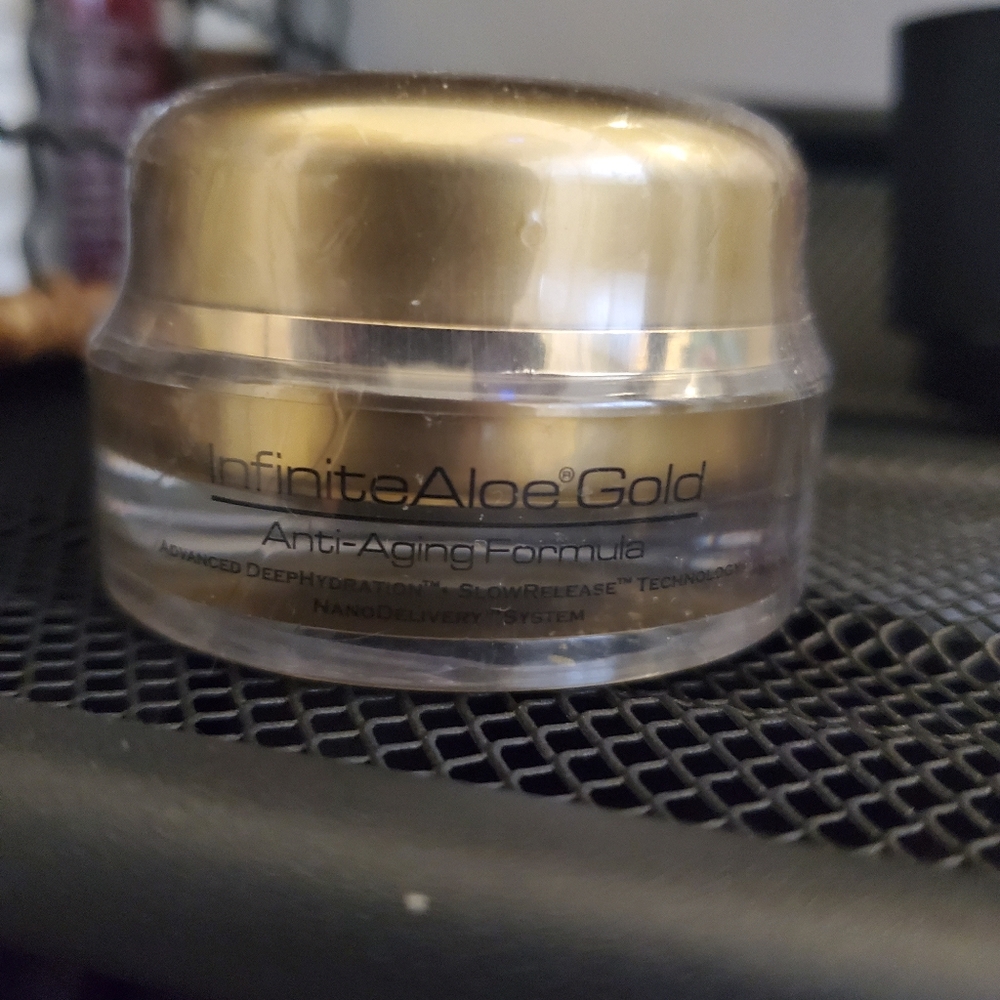 Infinite Aloe Gold
